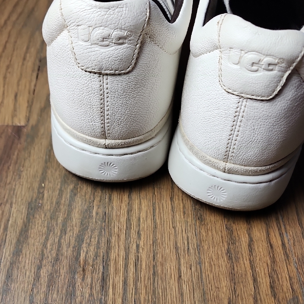 UGG Men's Cream Leather Sneakers - Picture 4 of 5